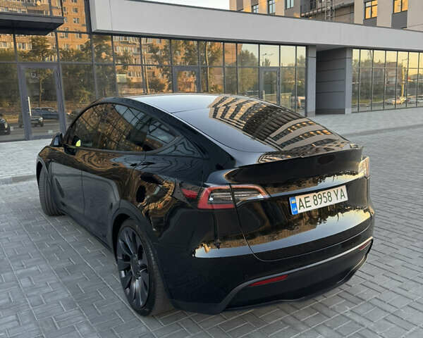 Черный Тесла Model Y, объемом двигателя 0 л и пробегом 20 тыс. км за 31900 $, фото 6 на Automoto.ua