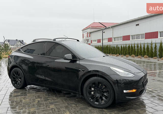 Черный Тесла Model Y, объемом двигателя 0 л и пробегом 169 тыс. км за 21900 $, фото 4 на Automoto.ua