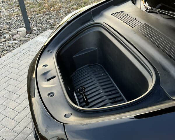 Черный Тесла Model Y, объемом двигателя 0 л и пробегом 90 тыс. км за 22500 $, фото 10 на Automoto.ua