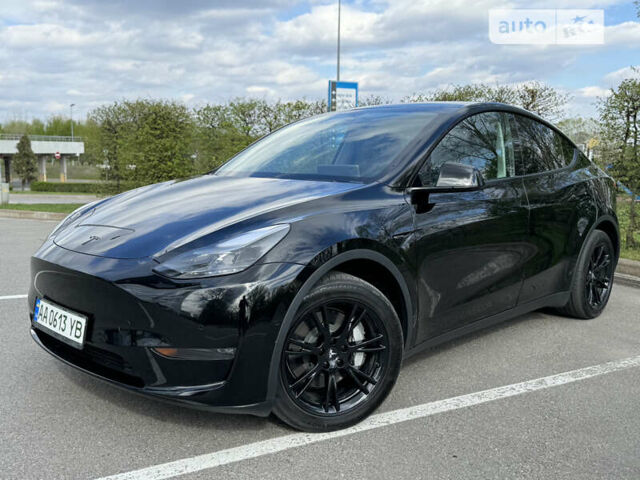 Черный Тесла Model Y, объемом двигателя 0 л и пробегом 27 тыс. км за 27900 $, фото 2 на Automoto.ua