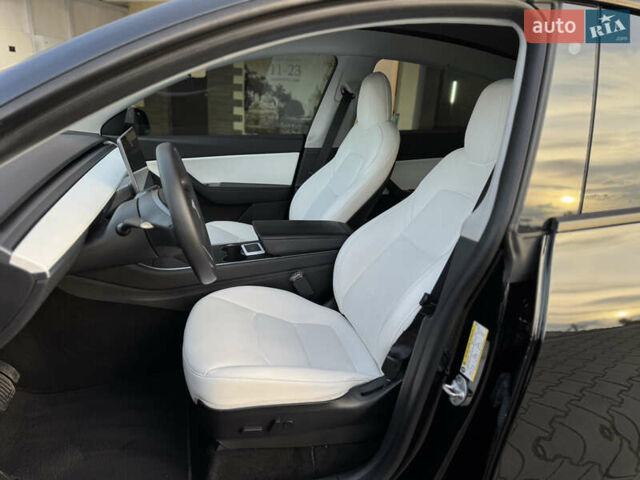 Тесла Model Y 2020 в Луцке на Automoto.ua Черный Тесла Model Y, объемом двигателя 0 л и пробегом 149 тыс. км за 20700 $, фото 19 на Automoto.ua