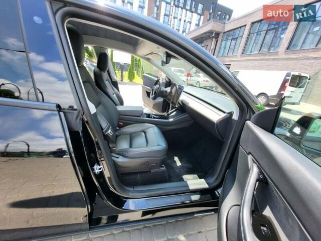 Черный Тесла Model Y, объемом двигателя 0 л и пробегом 110 тыс. км за 21300 $, фото 12 на Automoto.ua