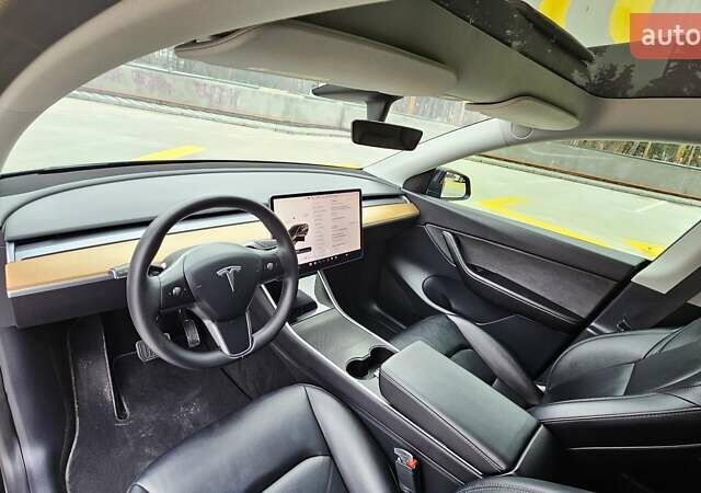 Черный Тесла Model Y, объемом двигателя 0 л и пробегом 136 тыс. км за 23990 $, фото 18 на Automoto.ua