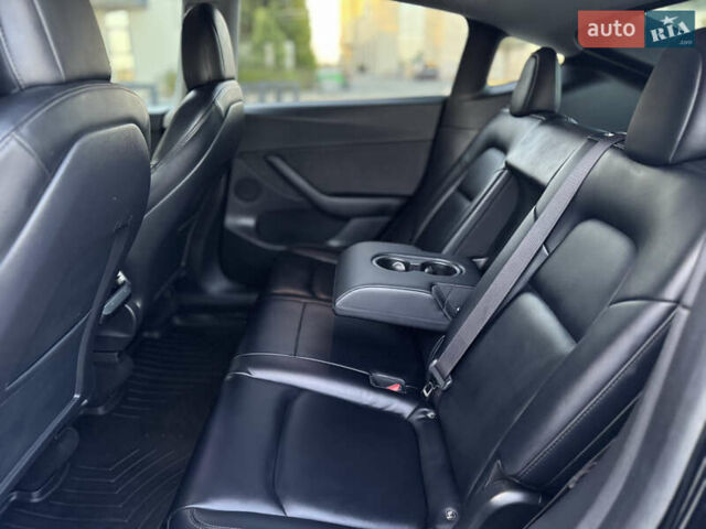 Черный Тесла Model Y, объемом двигателя 0 л и пробегом 113 тыс. км за 21999 $, фото 69 на Automoto.ua