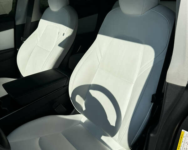 Черный Тесла Model Y, объемом двигателя 0 л и пробегом 90 тыс. км за 25000 $, фото 19 на Automoto.ua