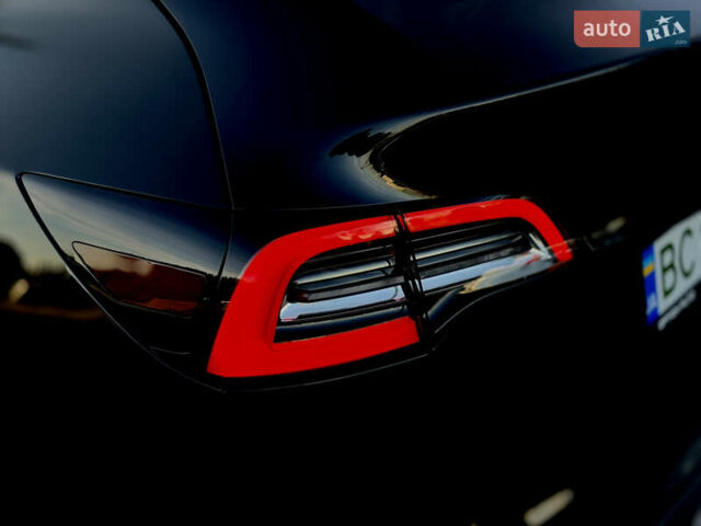 Черный Тесла Model Y, объемом двигателя 0 л и пробегом 113 тыс. км за 21999 $, фото 19 на Automoto.ua