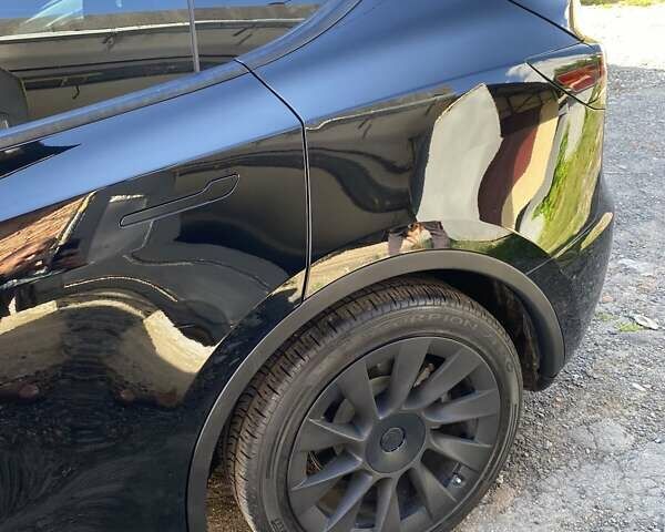 Чорний Тесла Model Y, об'ємом двигуна 0 л та пробігом 72 тис. км за 24399 $, фото 4 на Automoto.ua