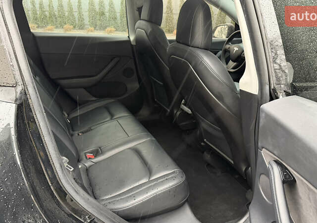 Черный Тесла Model Y, объемом двигателя 0 л и пробегом 169 тыс. км за 21900 $, фото 25 на Automoto.ua