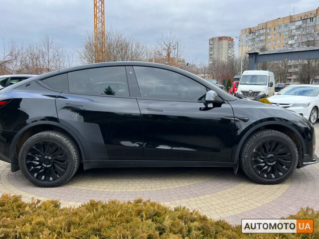 Черный Тесла Model Y, объемом двигателя 75 л и пробегом 72 тыс. км за 29800 $, фото 7 на Automoto.ua