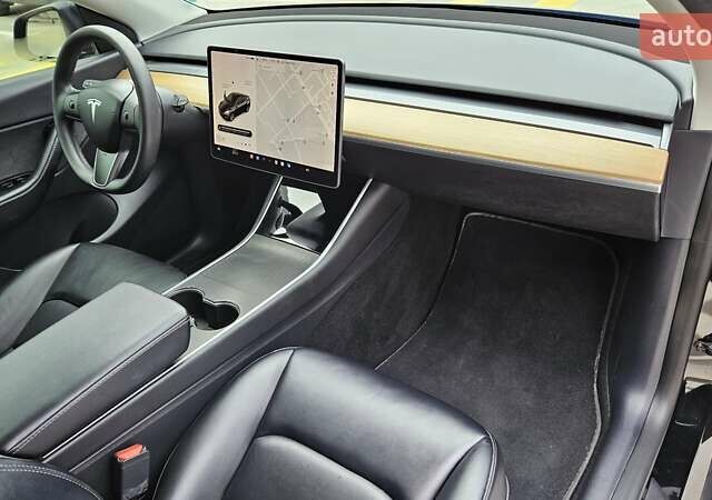 Черный Тесла Model Y, объемом двигателя 0 л и пробегом 136 тыс. км за 23990 $, фото 21 на Automoto.ua
