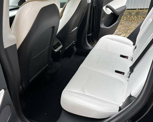 Тесла Model Y 2020 в Тернополе на Automoto.ua Черный Тесла Model Y, объемом двигателя 0 л и пробегом 100 тыс. км за 23499 $, фото 5 на Automoto.ua