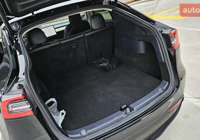 Черный Тесла Model Y, объемом двигателя 0 л и пробегом 136 тыс. км за 23990 $, фото 11 на Automoto.ua