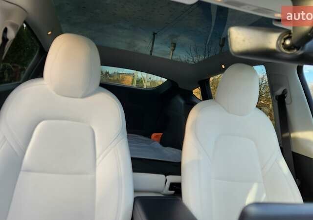 Черный Тесла Model Y, объемом двигателя 0 л и пробегом 86 тыс. км за 24500 $, фото 17 на Automoto.ua