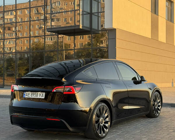 Черный Тесла Model Y, объемом двигателя 0 л и пробегом 20 тыс. км за 31900 $, фото 15 на Automoto.ua