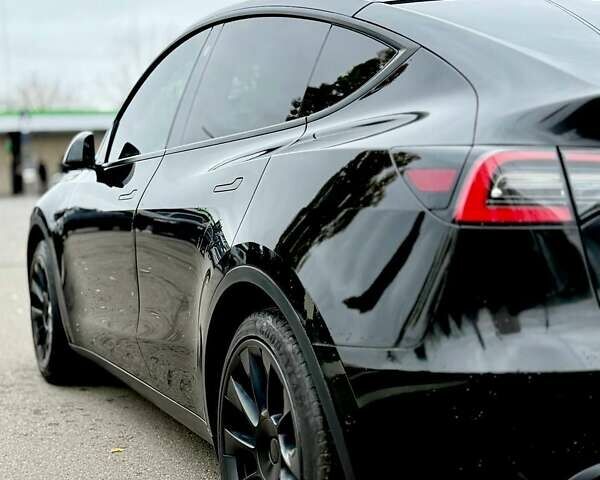 Черный Тесла Model Y, объемом двигателя 0 л и пробегом 158 тыс. км за 22860 $, фото 5 на Automoto.ua