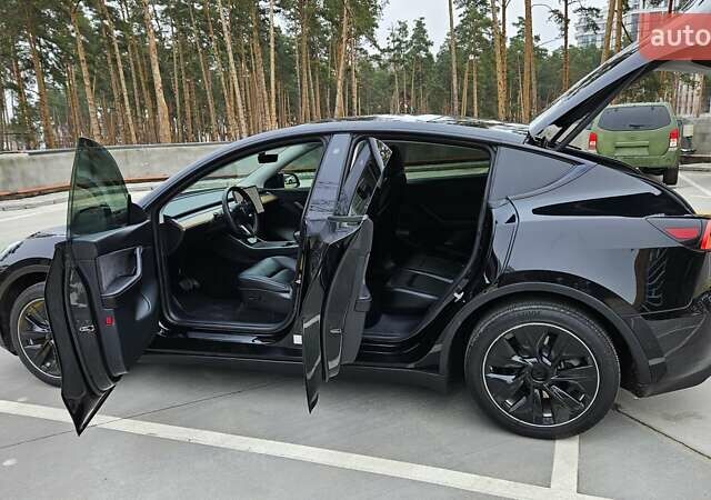 Черный Тесла Model Y, объемом двигателя 0 л и пробегом 136 тыс. км за 23990 $, фото 8 на Automoto.ua