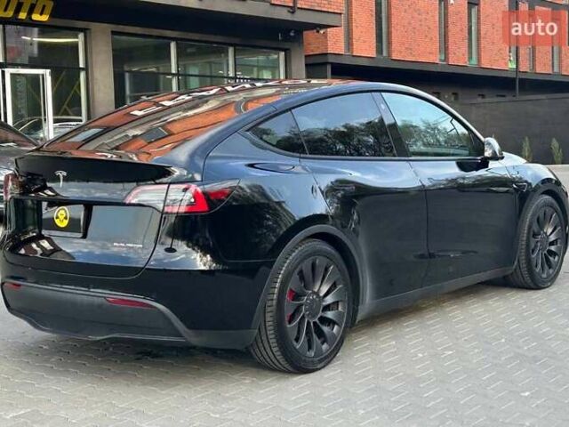Черный Тесла Model Y, объемом двигателя 0 л и пробегом 84 тыс. км за 27500 $, фото 5 на Automoto.ua