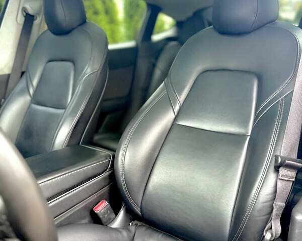 Черный Тесла Model Y, объемом двигателя 0 л и пробегом 158 тыс. км за 22860 $, фото 3 на Automoto.ua