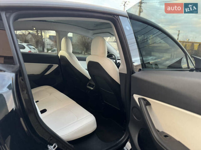 Черный Тесла Model Y, объемом двигателя 0 л и пробегом 149 тыс. км за 20600 $, фото 39 на Automoto.ua