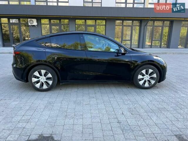 Черный Тесла Model Y, объемом двигателя 0 л и пробегом 65 тыс. км за 32000 $, фото 2 на Automoto.ua