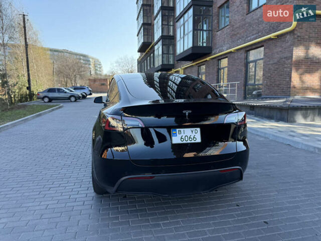 Черный Тесла Model Y, объемом двигателя 0 л и пробегом 68 тыс. км за 28500 $, фото 41 на Automoto.ua