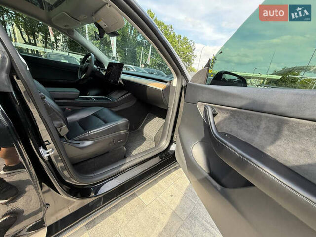Чорний Тесла Model Y, об'ємом двигуна 0 л та пробігом 26 тис. км за 28400 $, фото 36 на Automoto.ua