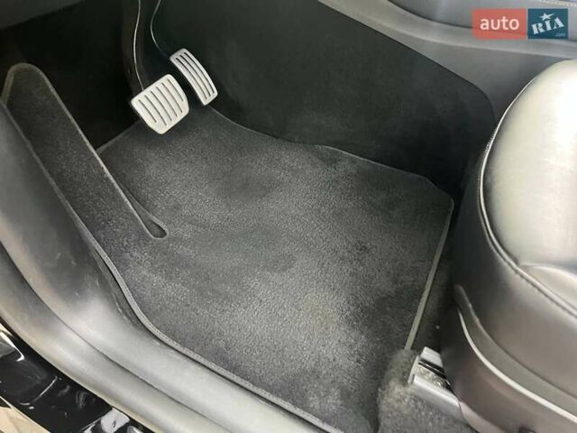 Черный Тесла Model Y, объемом двигателя 0 л и пробегом 58 тыс. км за 27500 $, фото 21 на Automoto.ua