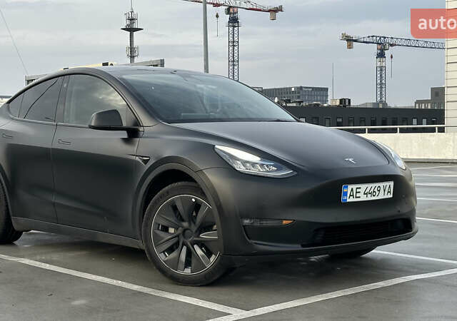 Чорний Тесла Model Y, об'ємом двигуна 0 л та пробігом 100 тис. км за 27999 $, фото 3 на Automoto.ua