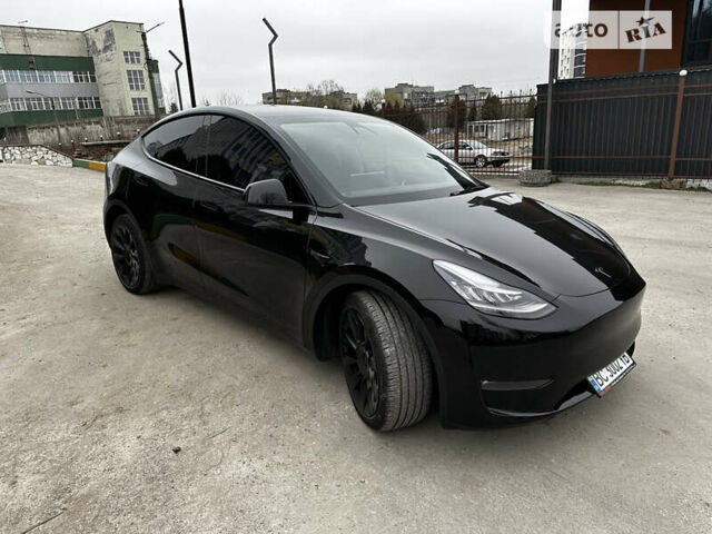 Черный Тесла Model Y, объемом двигателя 0 л и пробегом 26 тыс. км за 39500 $, фото 3 на Automoto.ua