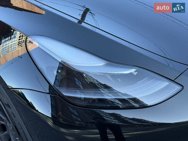 Черный Тесла Model Y, объемом двигателя 0 л и пробегом 68 тыс. км за 28500 $, фото 78 на Automoto.ua