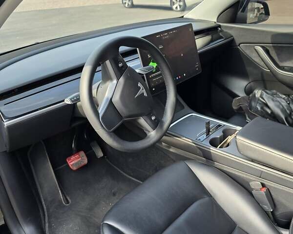 Черный Тесла Model Y, объемом двигателя 0 л и пробегом 85 тыс. км за 26000 $, фото 8 на Automoto.ua