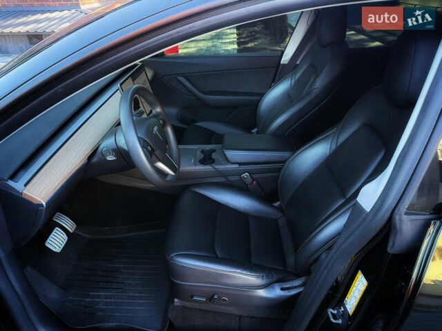 Черный Тесла Model Y, объемом двигателя 0 л и пробегом 68 тыс. км за 28500 $, фото 145 на Automoto.ua