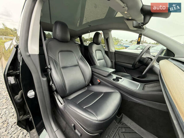 Чорний Тесла Model Y, об'ємом двигуна 0 л та пробігом 62 тис. км за 24999 $, фото 34 на Automoto.ua