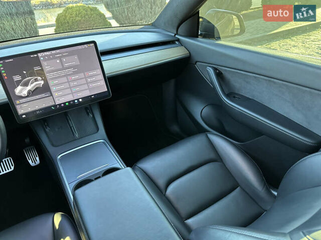 Черный Тесла Model Y, объемом двигателя 0 л и пробегом 60 тыс. км за 22999 $, фото 20 на Automoto.ua