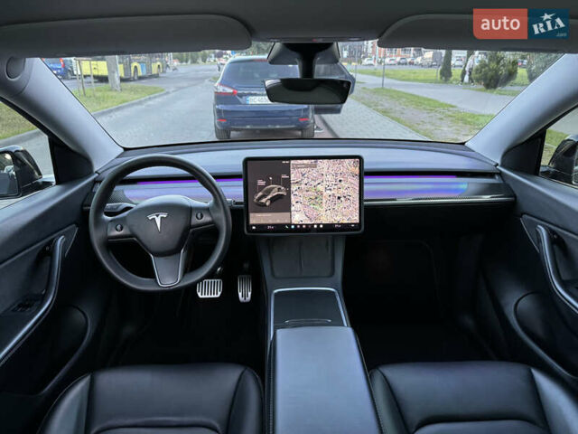 Черный Тесла Model Y, объемом двигателя 0 л и пробегом 102 тыс. км за 24999 $, фото 7 на Automoto.ua