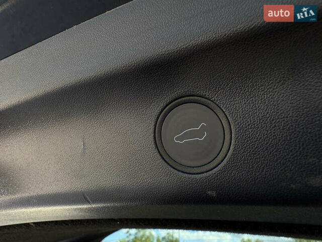 Чорний Тесла Model Y, об'ємом двигуна 0 л та пробігом 89 тис. км за 23450 $, фото 37 на Automoto.ua