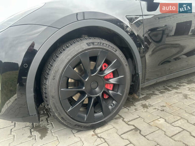 Черный Тесла Model Y, объемом двигателя 0 л и пробегом 127 тыс. км за 26500 $, фото 9 на Automoto.ua