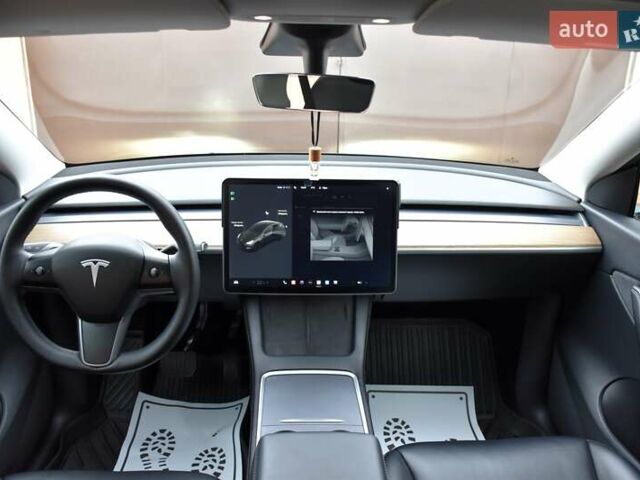 Черный Тесла Model Y, объемом двигателя 0 л и пробегом 73 тыс. км за 25950 $, фото 31 на Automoto.ua
