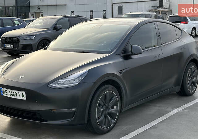 Чорний Тесла Model Y, об'ємом двигуна 0 л та пробігом 100 тис. км за 27999 $, фото 2 на Automoto.ua