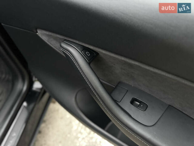 Чорний Тесла Model Y, об'ємом двигуна 0 л та пробігом 13 тис. км за 24500 $, фото 47 на Automoto.ua