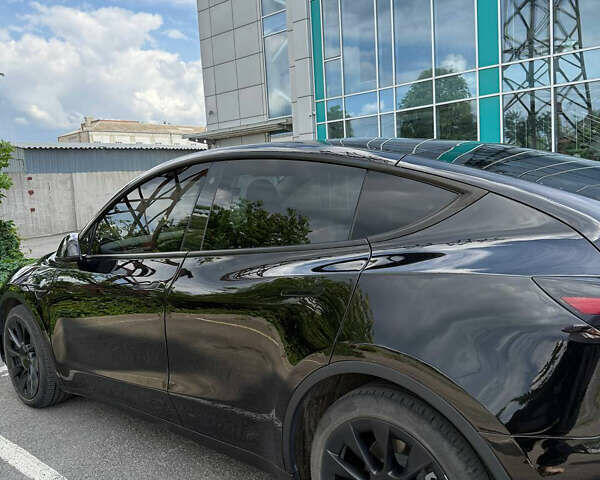 Черный Тесла Model Y, объемом двигателя 0 л и пробегом 50 тыс. км за 28000 $, фото 2 на Automoto.ua