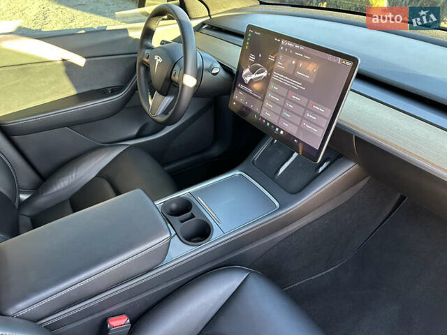 Черный Тесла Model Y, объемом двигателя 0 л и пробегом 60 тыс. км за 22999 $, фото 30 на Automoto.ua