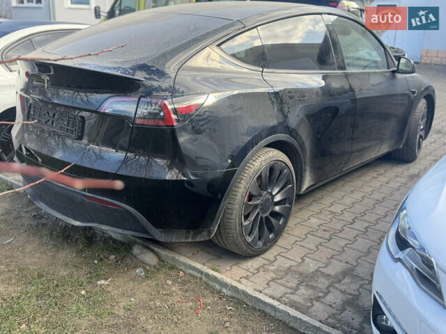 Черный Тесла Model Y, объемом двигателя 0 л и пробегом 50 тыс. км за 20000 $, фото 2 на Automoto.ua