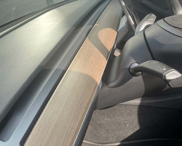 Чорний Тесла Model Y, об'ємом двигуна 0 л та пробігом 43 тис. км за 28300 $, фото 65 на Automoto.ua