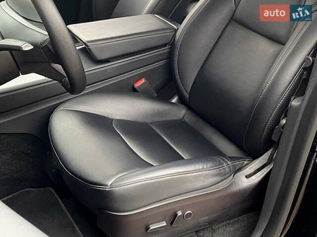 Чорний Тесла Model Y, об'ємом двигуна 0 л та пробігом 73 тис. км за 28500 $, фото 12 на Automoto.ua