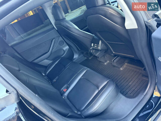 Черный Тесла Model Y, объемом двигателя 0 л и пробегом 68 тыс. км за 28500 $, фото 120 на Automoto.ua