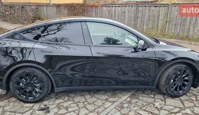 Чорний Тесла Model Y, об'ємом двигуна 0 л та пробігом 73 тис. км за 30300 $, фото 7 на Automoto.ua