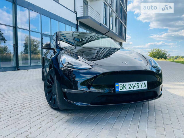 Черный Тесла Model Y, объемом двигателя 0 л и пробегом 56 тыс. км за 29999 $, фото 1 на Automoto.ua