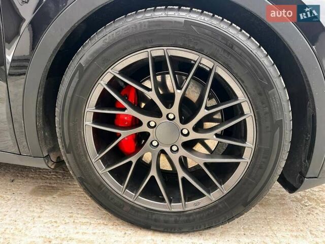 Чорний Тесла Model Y, об'ємом двигуна 0 л та пробігом 73 тис. км за 27999 $, фото 8 на Automoto.ua