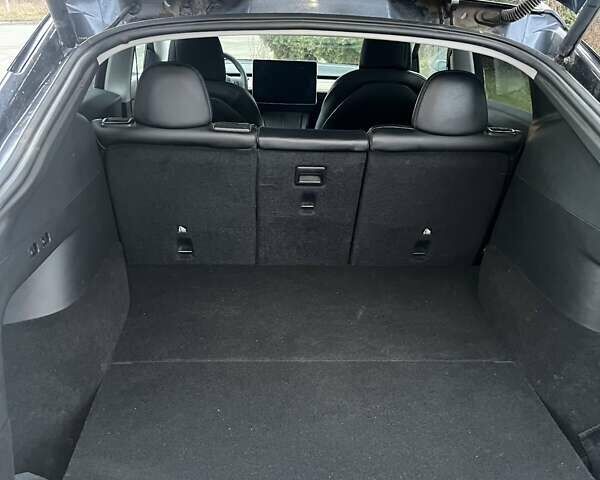 Черный Тесла Model Y, объемом двигателя 0 л и пробегом 66 тыс. км за 24950 $, фото 10 на Automoto.ua